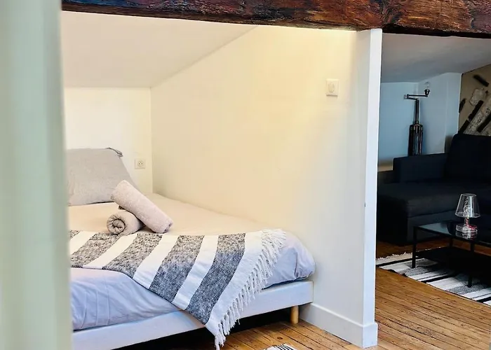 Cozy & I Tram & Shops * Burdeos