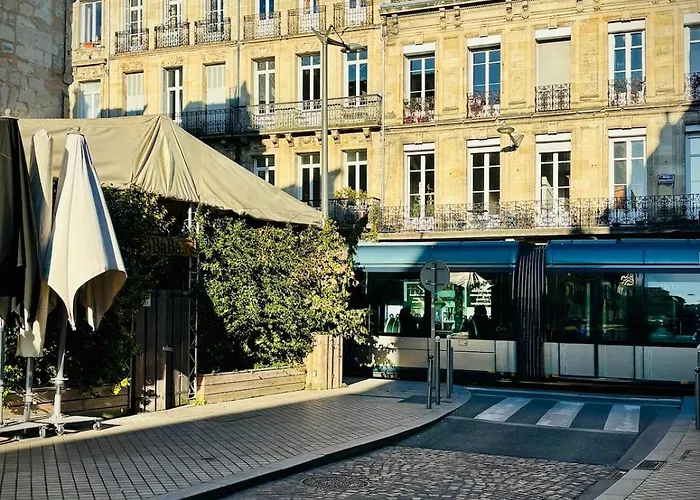 Cozy & I Tram & Shops *