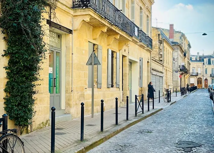 Cozy & I Tram & Shops