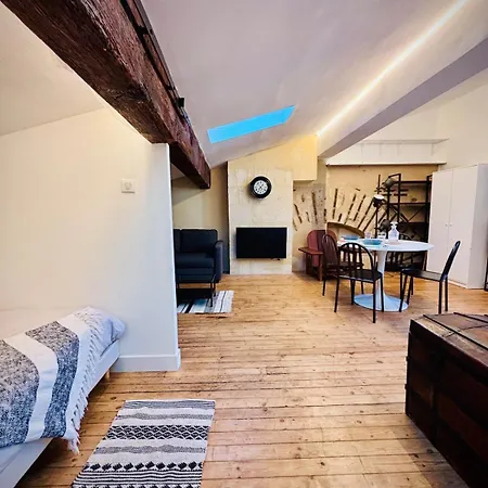 Cozy & I Tram & Shops Bordeaux